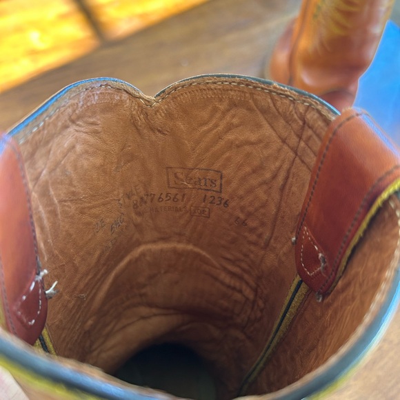 The most gorgeous vintage boots. - Picture 6 of 6